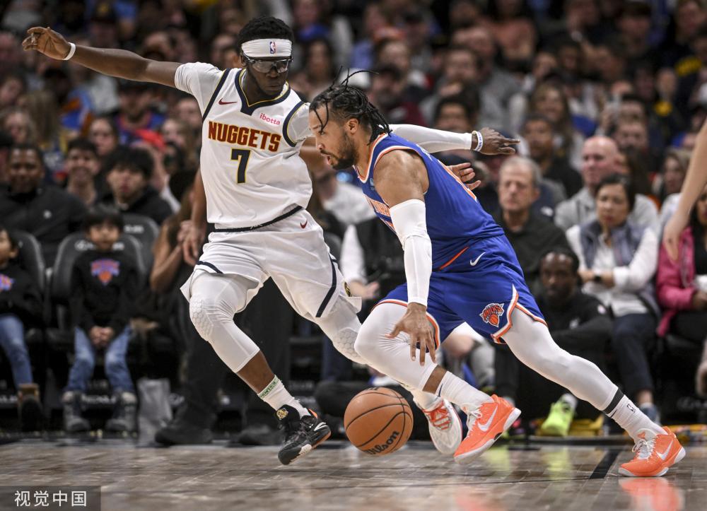 场体育与自 场体育与自