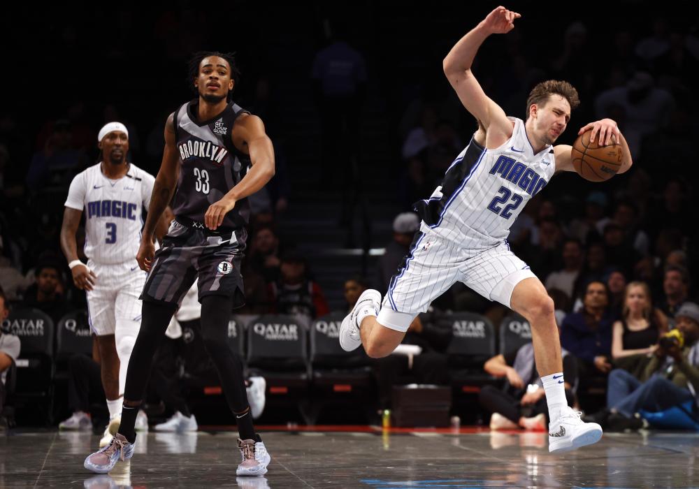 穿对手防线 穿对手防线